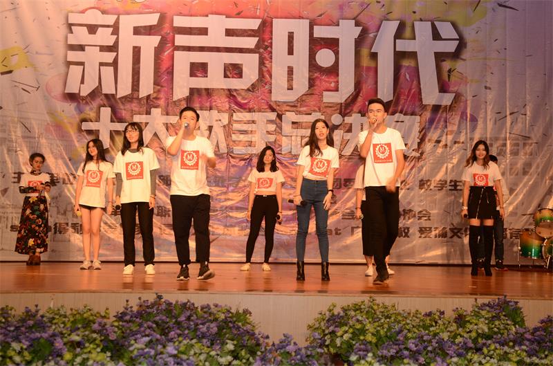 歌手登场