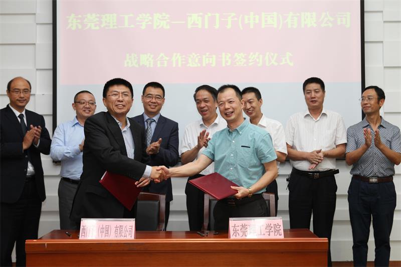 李忠红副校长