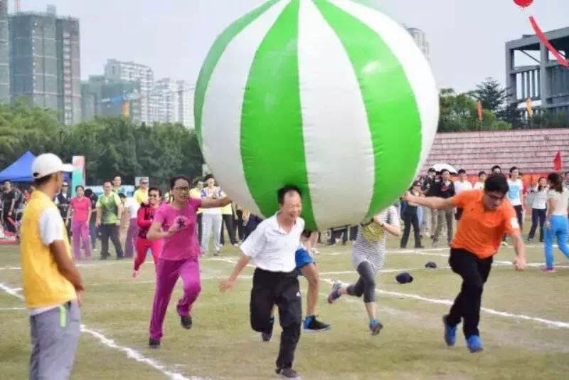 李校扛大球